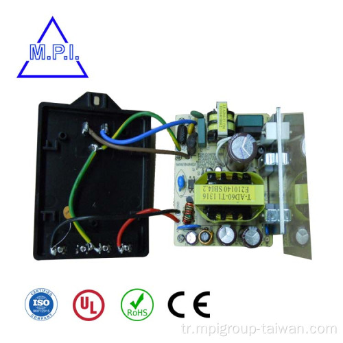 Anahtarlama Gücü ile 12W Sertifikalı Güç Adaptörü